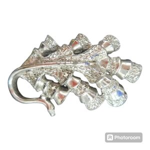 Vintage Marvella Bellflower Silver Tone Brooch